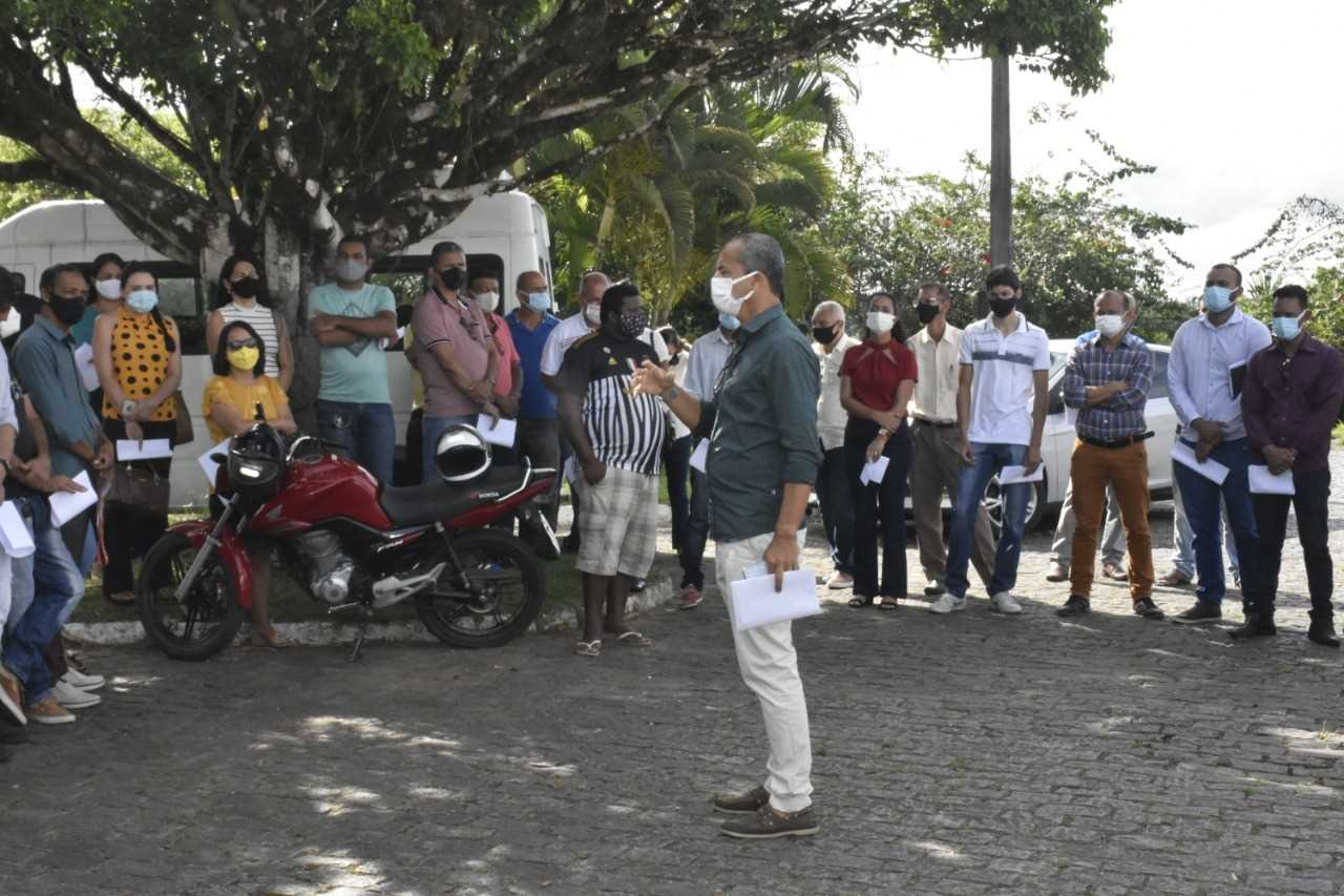 Camacã: Prefeito Paulo do Gás faz recepção aos funcionários da Prefeitura